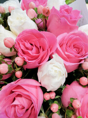 pink roses bouquet