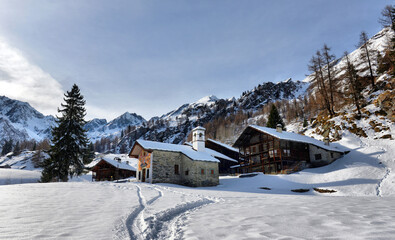 Fototapeta na wymiar winter landscape in the Alps