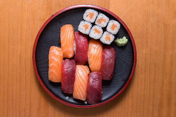 Sushi. Green, small.