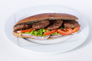 ekmek arası kofte