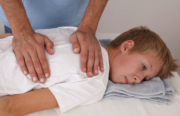 Chiropractic treatment for Children, Posture Correction, Scoliosis Physiotherapy / Kinesiology