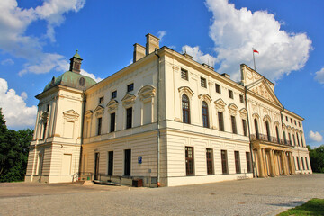 Fototapeta na wymiar Pałac Sanguszków w Lubartowie