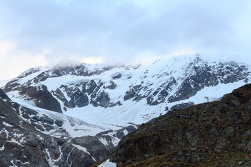 Fototapeta na wymiar Mountain snow panorama with glacier Taschachferner in Tyrol Alps, Austria