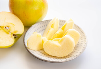 カットした希少な蜜入りぐんま名月