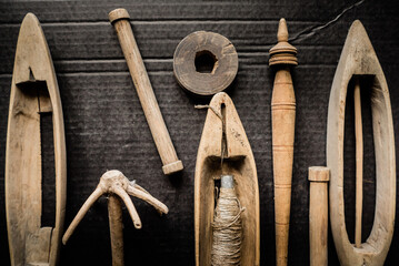 vintage wood shuttle weaving tool, boat shuttle for hand weaving