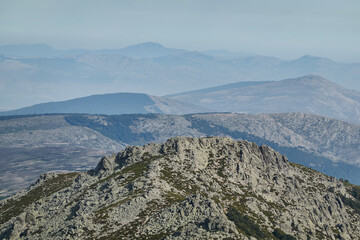 Obraz premium Panoramic views of the Sierra de Guadarrama National Park from the Cuerda Larga path. Madrid's community. Spain