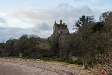 Fototapeta na wymiar Ravenscraig castle view, Kirkcaldy, Scotland