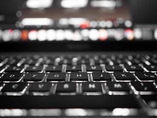 Cybercrime - mit gezielten Tastatureingaben fremde Computer ausspionieren - obrazy, fototapety, plakaty