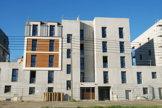 Immeuble résidentiel en cours de construction en France le 5 avril 2015