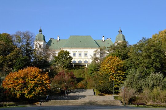 Ujazdow Castle (Polish: Zamek Ujazdowski) - castle in the historic Ujazdow district, in Warsaw, Poland. Castle from XIII century, now the Centre for Contemporary Art. Autumn, fall season