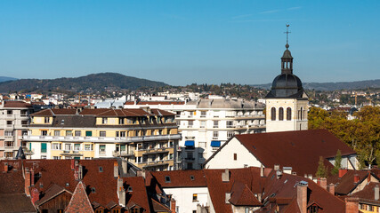 Fototapeta premium Cityscape in Annecy. The city is the prefecture and largest city of the Haute-Savoie department in the Auvergne-Rhône-Alpes region of Southeastern France.