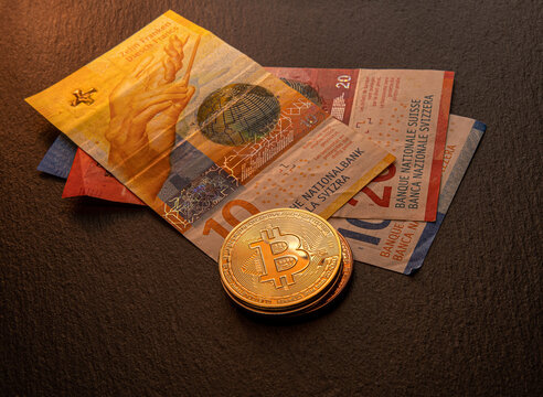 Pieniądze - franki szwajcarskie. Banknoty i monety.