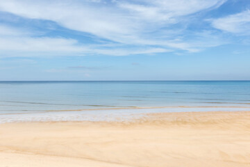 Obraz premium Beautiful nature of the Andaman Sea and white sand beach in the morning at Patong Beach.