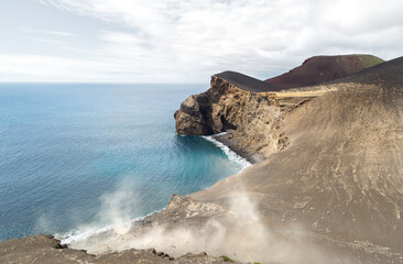 Fototapeta na wymiar Paysage de volcan Capelinhos à Faial aux Açores