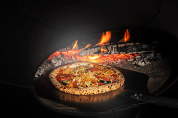 ミックスピザ　Italian delicious food mixture pizza