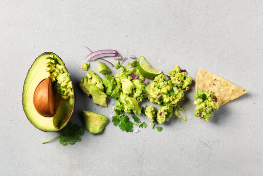 Transition from Avocado to Guacamole on a corn tortilla chip