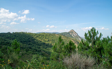 Vista dal sentiero 109AG da Poggio San Romualdo a Castelletta nelle Marche