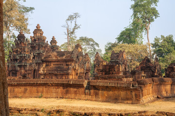 Fototapeta na wymiar Cambodian temple Banteay Srei