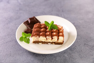 tiramisu cake with cocoa and mint