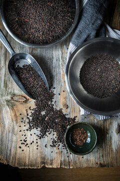 Aleppo pine seeds (for Zgougou, dessert from Tunisia)
