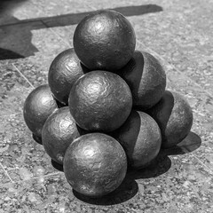 Cannonballs. Historical subject
