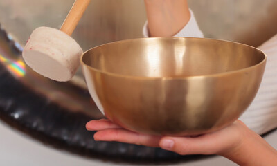 Singing bowl, ceremony of welness, sound of tibet