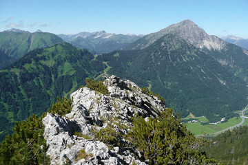 Obraz premium Mountain crossing Ammergau Alps