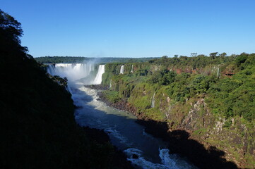 Fototapeta na wymiar falls in autumn waterfall in rainbow Foz Iguaçu