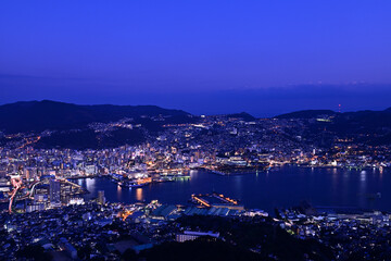Fototapeta na wymiar 稲佐山から眺める長崎の夜景