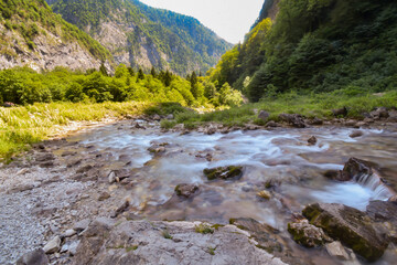 Mountain river in motion och beautiful