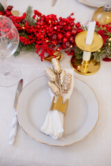 Details of the decorated Christmas white table