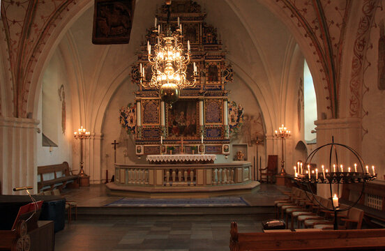 Sankt Nikolai Kirche in Solvesborg in Schweden. V&auml;stra Storgatan, Solvesborg, Schweden, Europa  --  
Sankt Nikolai Church in Solvesborg in Sweden. V&auml;stra Storgatan, Solvesborg, Sweden, Europe