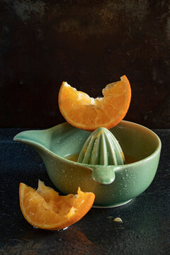 Squeezing oranges