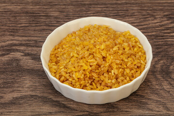 Vegetarian cuisine - dry bulgur for cooking