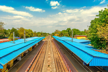 Railway platform is empty for janta curfew lockdown