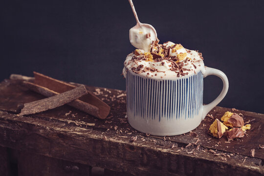 Hot Chocolate, Cream, Honeycomb, Chocolate, Cinnamon