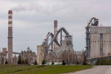 Fototapeta na wymiar industrial plant and chimney