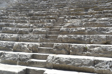 Amphitheater in Side Türkei mit Treppen und Stufen Sitzbereich für Zuschauer