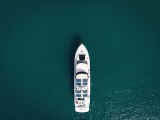 Luxury yacht in the sea. Top view.