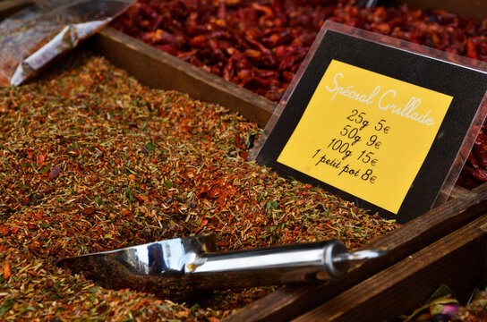 Close up de especias para cocinar, especia para marinar comida