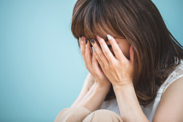 Fototapeta premium 泣く女性 