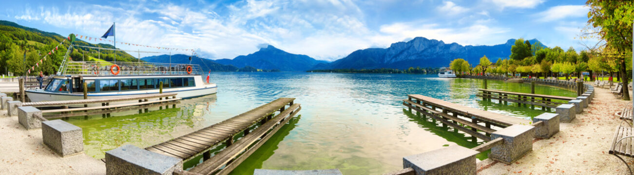 The beautiful lake promenade near the city Mondsee in Austria
