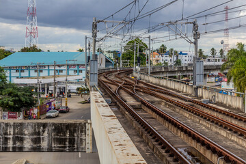Fototapeta na wymiar SANTO DOMINGO, DOMINICAN REPUBLIC - NOVEMBER 8, 2018: Elevated stretch of metro in Santo Domingo, capital of Dominican Republic.