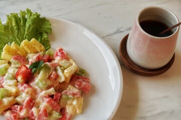 salad with chicken and vegetables