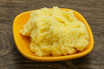 Mashed potato in the bowl