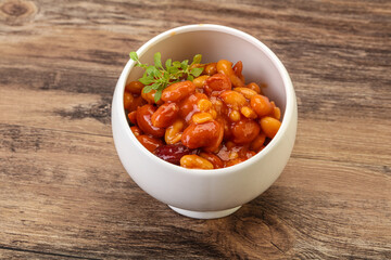 Baked kidney in tomato sauce