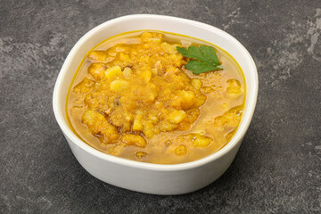 Pea soup with smoked meat