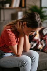 Obraz premium Young woman waiting results from the laboratory. Worried woman waiting Covid-19 test.