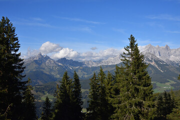 Blick vom Rossbrand auf das Dachsteingebirge