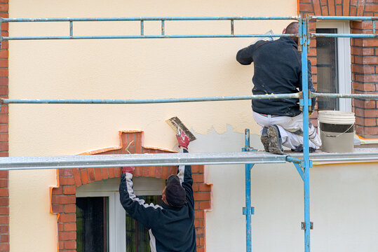 travaux de rénovation sur façade d'un immeuble